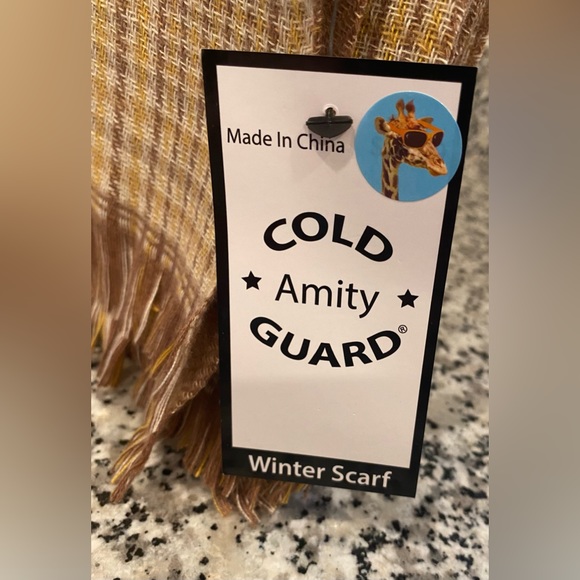 Women's Scarf with Hearts - Picture 6 of 8